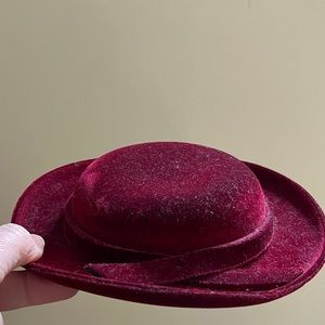 Pleasant company (American Girl) Samantha burgundy velvet meet hat.